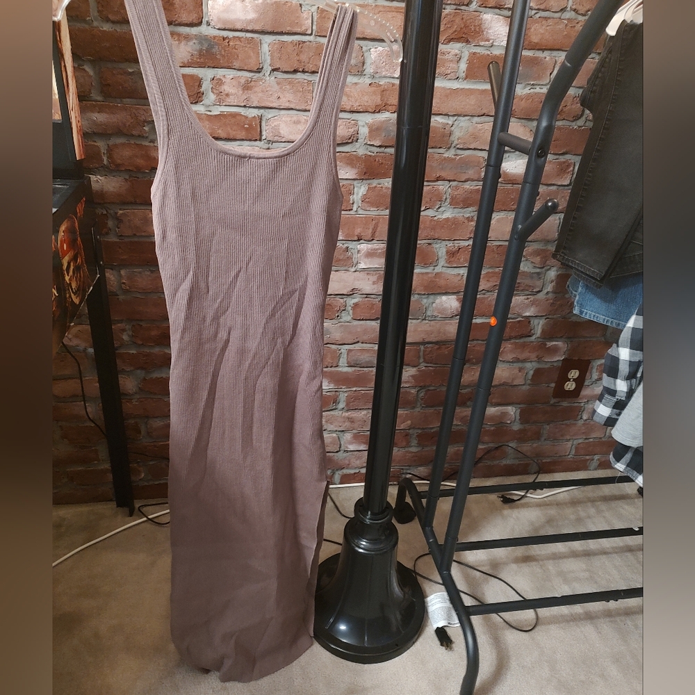 Like new! EUC ribbed dress